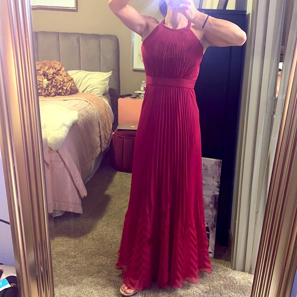 Phoebe Couture long pleated flowy evening gown bridesmaid formal dress size 0​